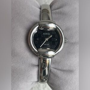 GUCCI 1400L Silver Black GG logo dial Women's Watch